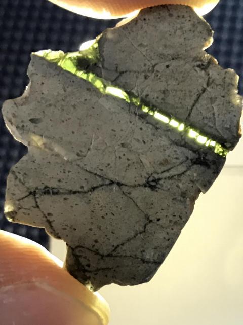 通过月球陨石来触摸星空，了解月球背面软着陆，一起用科学的姿势来赏月