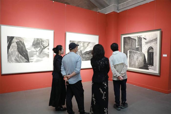 天心之光——杜凤海中国山水画展在李可染画院图形学美术馆开幕