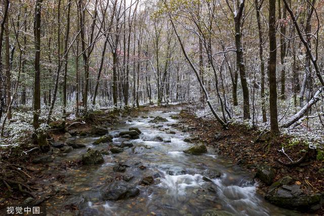 辽宁本溪迎降雪 雪中关门山景区景色独特