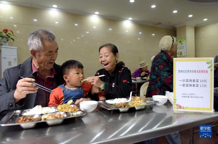 合肥：宾馆餐厅变身社区助老食堂