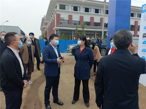 雅安市委副书记、市长彭映梅调研圣善纺织项目二期建设情况