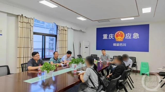 楼栋加装电梯一楼住户不同意 派驻法官化解风波