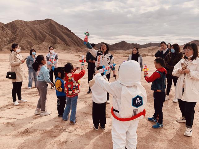 火星1号基地为庆祝梦天实验舱成功发射，联合口袋神探举办传播航天文化主题活动