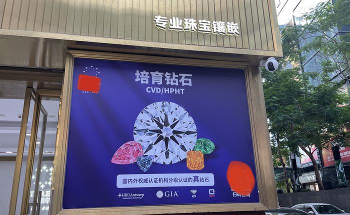 【行业e线】热门赛道降温，产品价格全线下滑！不到半年，龙头股产能扩张紧急“刹车”！