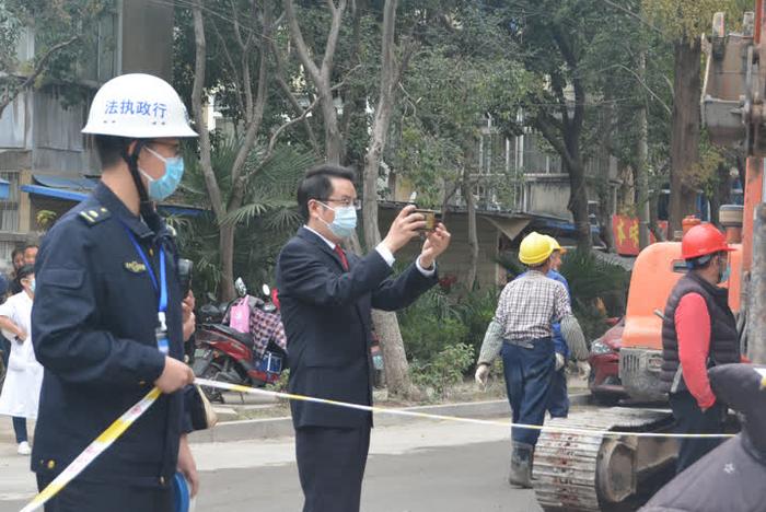 虹桥街道依法拆除一处20多年违建 南通今年已拆除违建近25万平方米