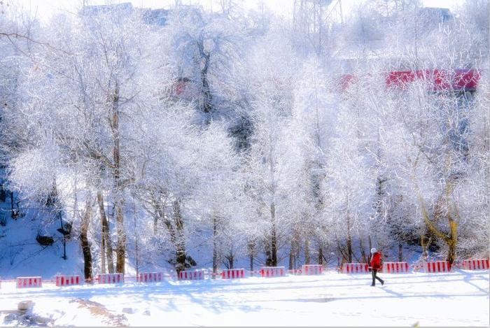 鸡公山景区下雪了，一键打开美颜模式