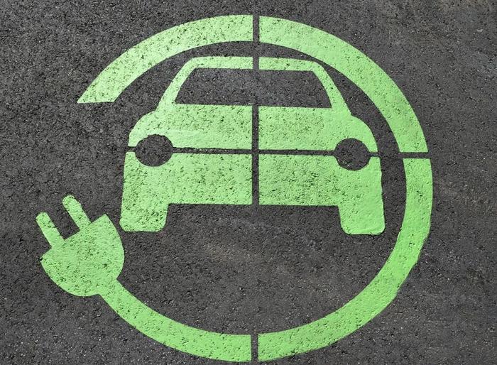 油价重回7元时代，新能源汽车市场会降温吗？