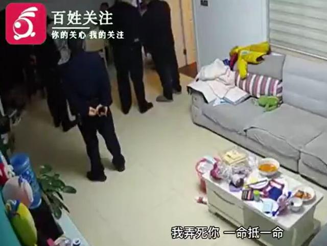 23岁女子被公公用板凳砸头，当事人：被他打过多次，睡都睡不安稳，已决定离婚