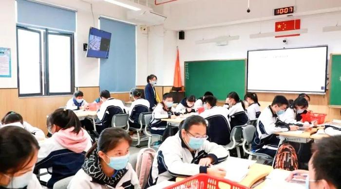 共研共学同成长！好视通助宝安中学与龙津中学同课异构活动成功举办