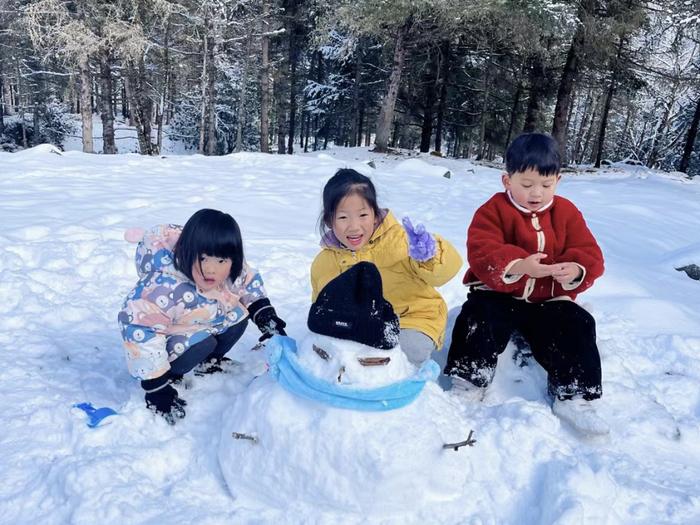 重庆文旅复苏·冰雪篇｜假期掀起“玩雪热” 金佛山、仙女山、南天湖景区人气爆满