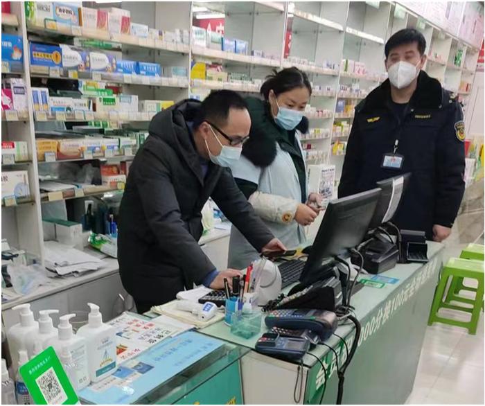 重庆市璧山区市场监管局从重处罚药店哄抬消毒液价格案