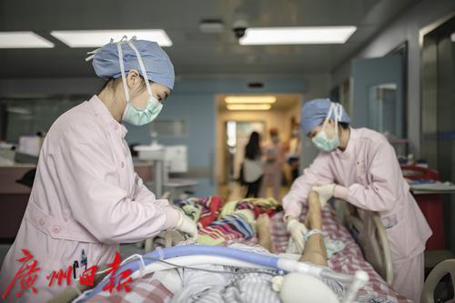 专家答疑：广州ICU床位够吗？重症患者怎么治？
