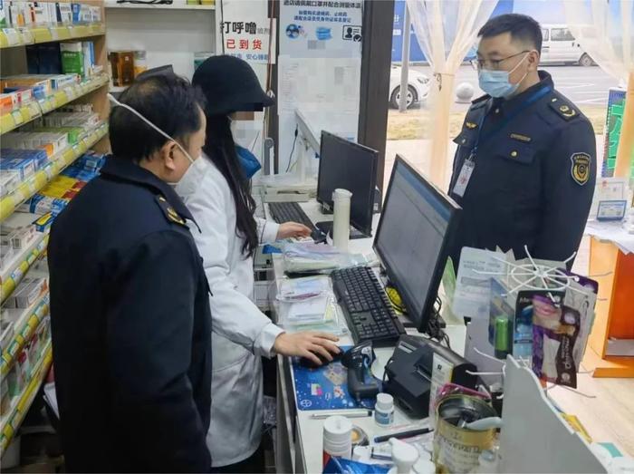 过期膏药成“漏网之鱼”？四川天府新区某药店被立案调查