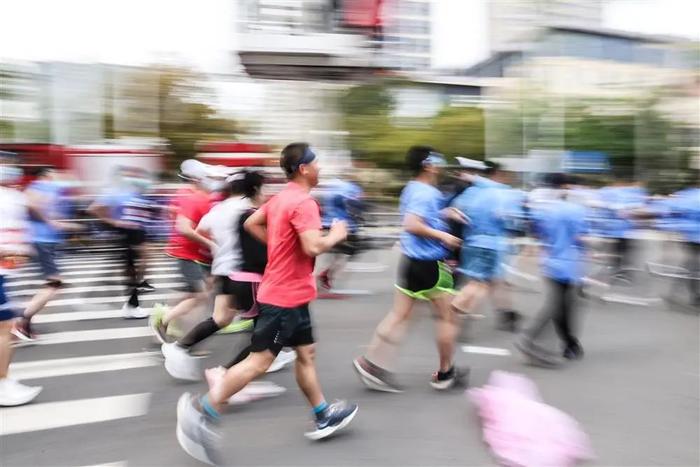 上海人大代表：建议取消今年体育中考，让“阳康”的学生多休息