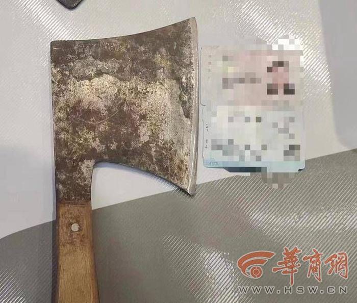 西安火车站安检一天检出禁限品700件 10%的物品被旅客邮寄回家