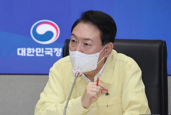 韩国官员：诚挚期待中国游客到访！疫情期间免税店月收入一度降为0，旅游业急了……