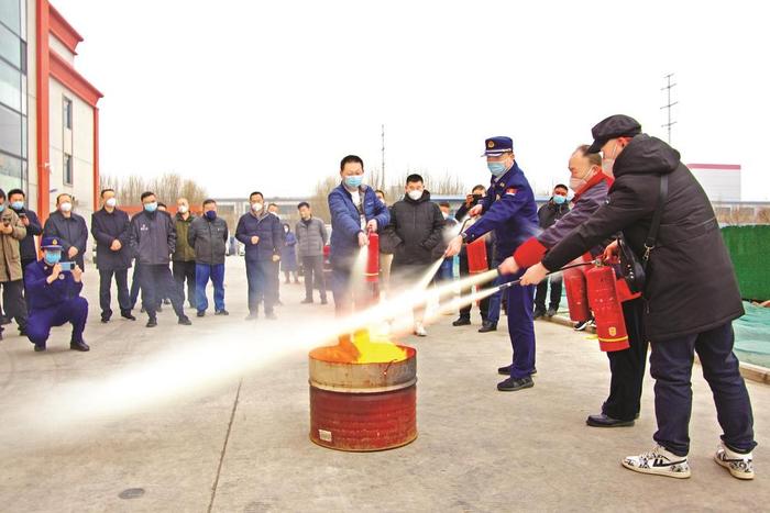 邯郸新闻传媒中心邀请丛台区消防救援大队进行消防安全培训