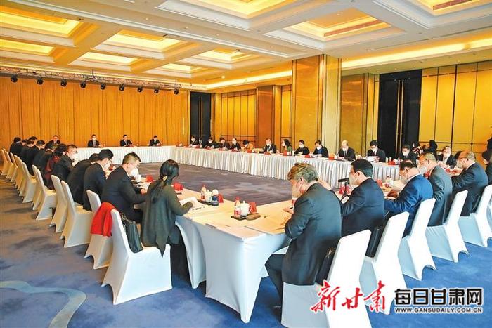 【2023甘肃省两会 特别报道】政协委员分组讨论政府工作报告和计划报告、财政预算报告