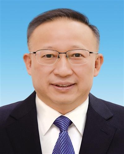 内蒙古自治区第十四届人民代表大会 常务委员会主任、副主任、秘书长简历