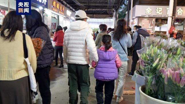 “行过花街才是年” 一起到广州传统花市体验新春仪式感→