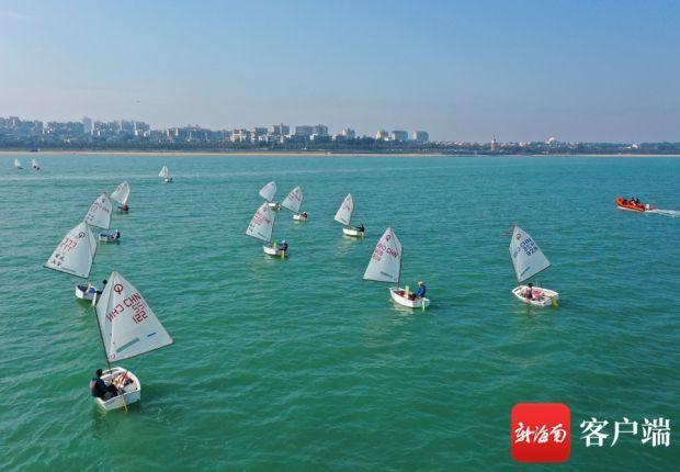 原创组图｜冬训正当时：来自全国各地的帆船帆板队扬帆海口西海岸