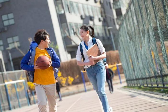 沐光悄悄观察出了城乡学生的差异是什么？｜《我的二本学生》连载