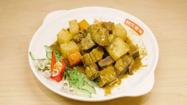 刷屏了！10大高校年夜饭来袭，第一名是哪个？