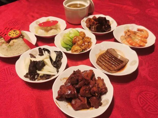 刷屏了！10大高校年夜饭来袭，第一名是哪个？