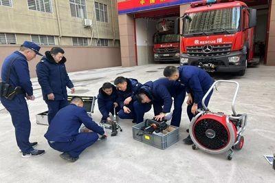 过年·春节我在岗丨郑州消防战士坚守一线 守护万家灯火