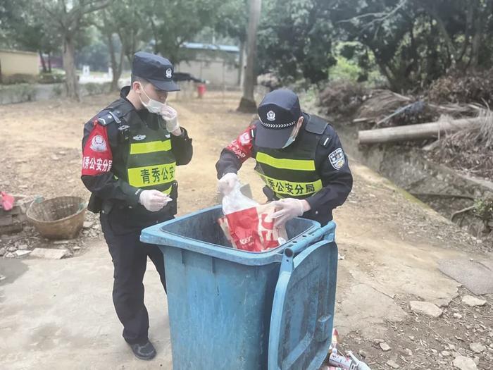 寻失物救助醉汉 调解纠纷获点赞