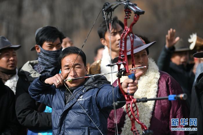 新春走基层丨青海贵德：百步穿杨——传统射箭庆新春