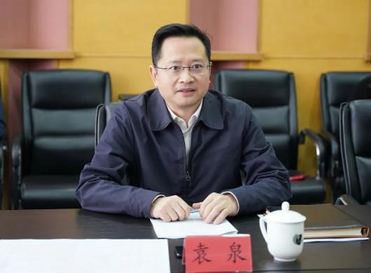 奉贤区委副书记、区长袁泉调研市工业综合开发区