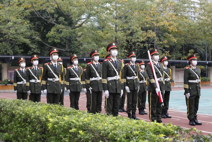 组图 | 满屏的喜悦！深圳普通中小学校、幼儿园今日开学