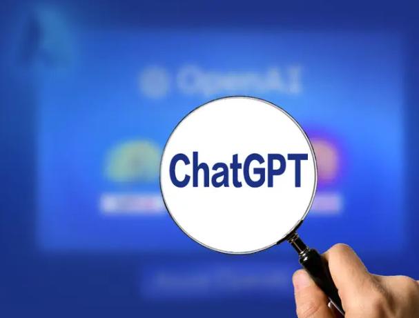 打开ChatGPT | 北京社科院研究员王鹏：ChatGPT在三个维度存在不足，过度追捧和神化不可取