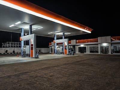 山东炼油厂成品油价格，下一轮调整油价最新价格又要变？2月9日