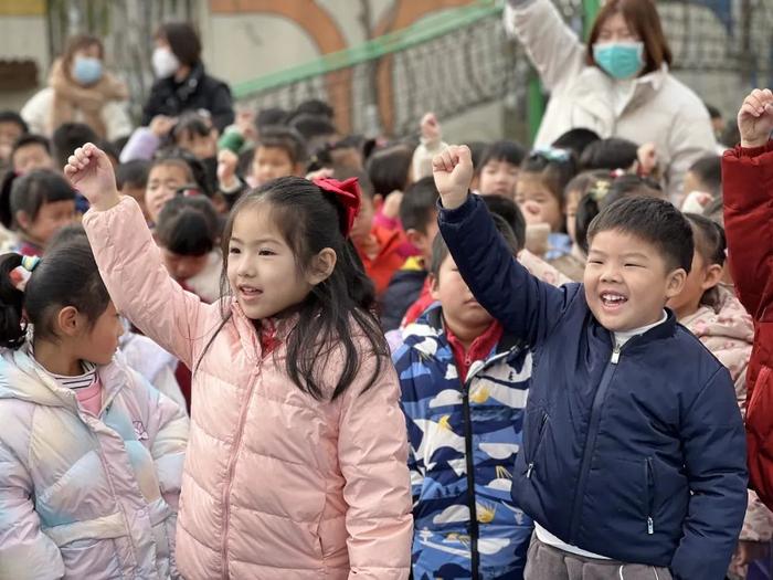 新学期，新起点~~快来看看金汇镇热“学”沸腾的开学现场吧！