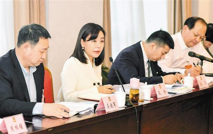 认真履职尽责 积极参政议政 西安市政协委员分组讨论政协工作报告和提案工作情况报告