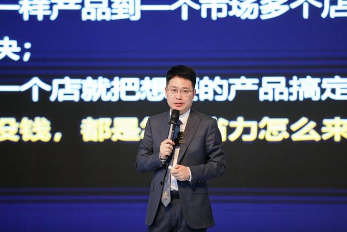 王者思维 创领未来丨看入户门龙头企业经销商大会释放了什么重磅信号？