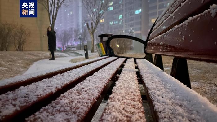 内蒙古再迎大范围雨雪降温风沙天气 多地发布道路结冰黄色预警