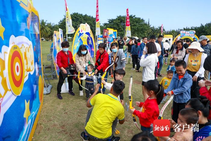 海南健瑞儿·飞鹤卓舒新品上市发布会暨萌趣游园会在海口举办