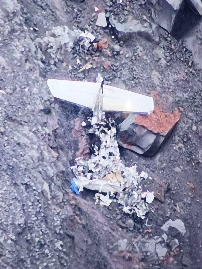 菲律宾起飞3分钟后就失联的飞机残骸找到了！在海拔超1000米的火山上，飞机坠毁地点在火山口附近