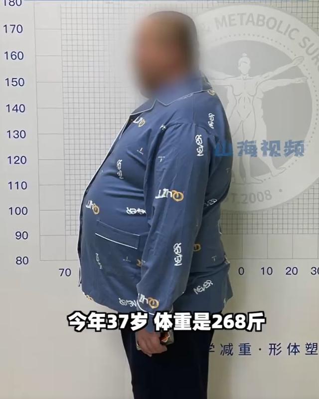 男子胖到只能坐着睡觉，“梦游都是去厨房做饭”，当事人：对晚上感到恐惧，不敢睡，怕憋过去