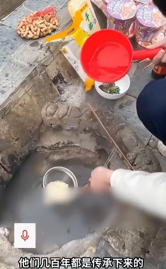 敢吃吗？湖南一景区用98度温泉水煮面煮螺蛳粉，被质疑不卫生，政府回应：很卫生，这温泉是几百年传承下来的