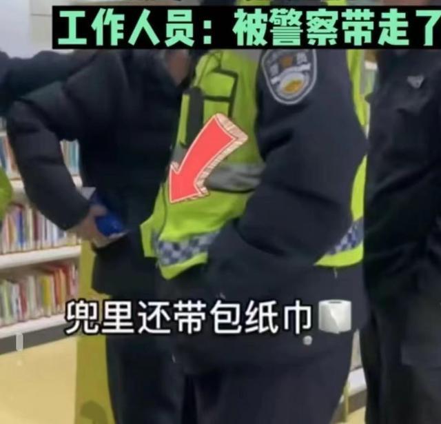 大连一男子在图书馆对小孩脱裤子被抓，警方：拘留10天，他的心理活动没法描述