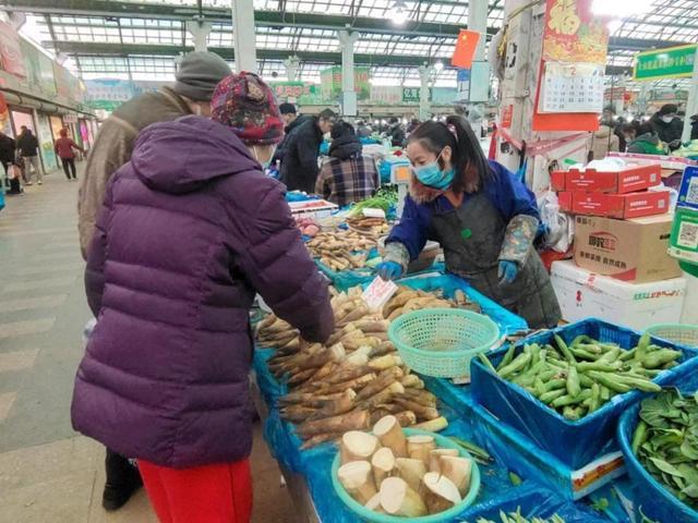 餐桌飘起“春天的味道”，预制春菜“锁”住鲜味