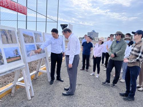 驻秘鲁大使宋扬考察调研卡亚俄绿色海岸公路项目
