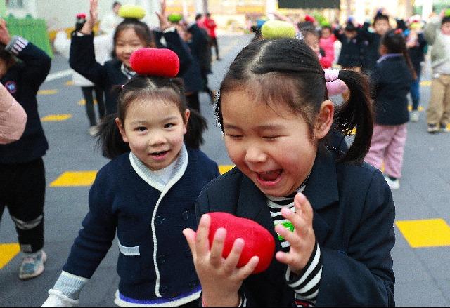 徐州新华路幼儿园：丰富游戏活动  提升幼儿体质