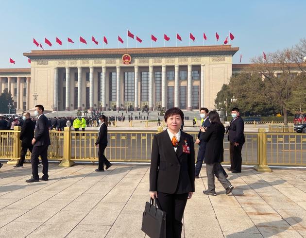 全国人大代表、陕煤集团高级工程师马晓燕：加强装备攻关，完善人才培育体系，走好煤炭行业智能化转型之路