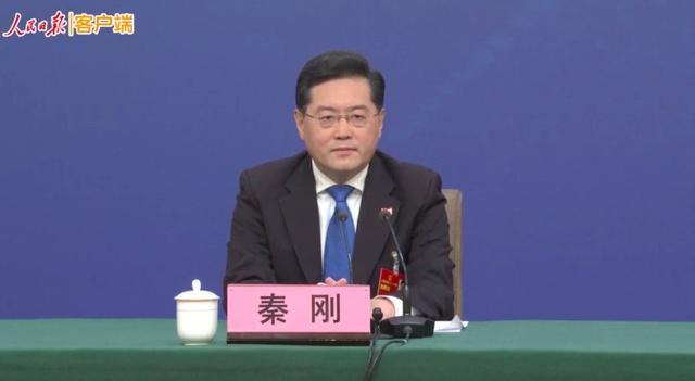 外交部长秦刚：坚决反对一切形式的霸权主义和强权政治