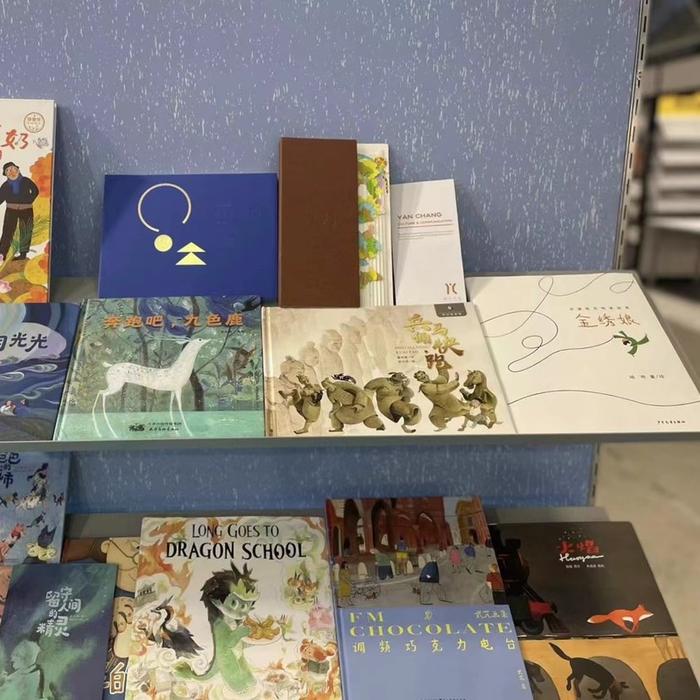 中国故事最动人 非遗技艺传承绘本《金绣娘》亮相博洛尼亚国际童书展